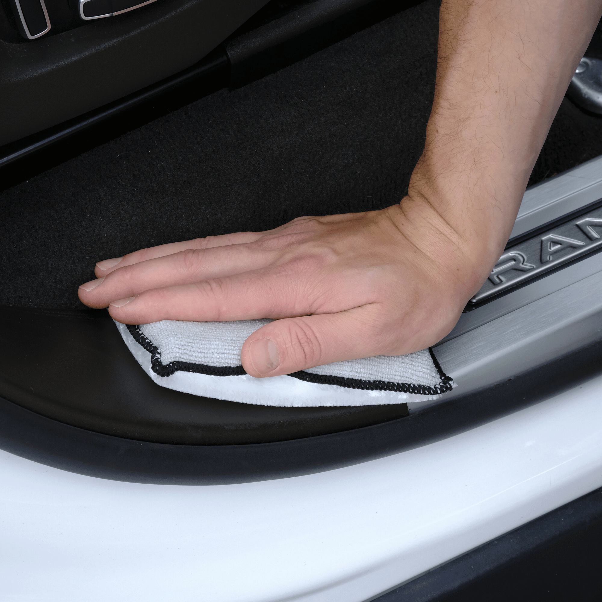 Interior Microfibre Scrubbing & Applicator Pad - Paragon Microfibre Ltd